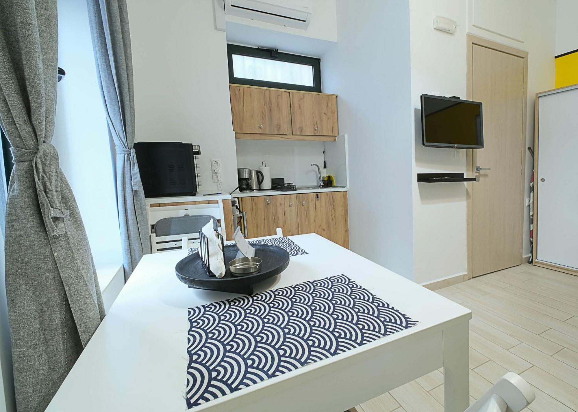 Irene Apartment & Irene Studio - City Center 伊拉克利翁 外观 照片